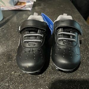 Stride rite soccer cleats